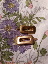 Load image into Gallery viewer, Vintage Set of 2 Brass Hair Barrettes (A108)
