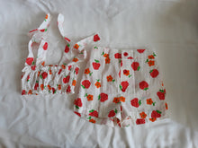 Load image into Gallery viewer, Vintage 2pc Strawberry Short Set (K49)
