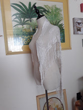 Load image into Gallery viewer, Vintage Fringed Shawl in Off White (A115)
