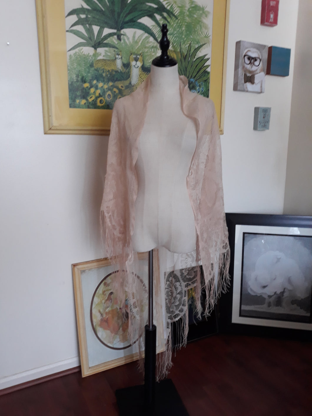 Vintage Shawl With Delicate Floral Pattern (A120)