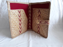 Load image into Gallery viewer, Weaved Straw Bifold Organizer (HW 294)
