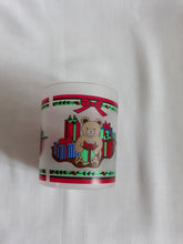 Load image into Gallery viewer, Vintage Set of Christmas Cups (HW 323)
