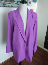 Load image into Gallery viewer, Vintage Vibrant Lilac Blazer (G40)
