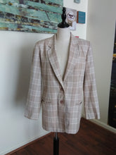 Load image into Gallery viewer, Neutral Plaid Blazer (G50)
