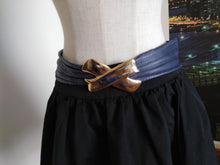 Load image into Gallery viewer, Vintage Chunky Gold Belt (A105)
