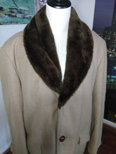 Load image into Gallery viewer, Vintage Men&#39;s Faux Fur Collar Coat
