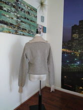 Load image into Gallery viewer, Vintage Men&#39;s Knit Collar Sweater (M23)
