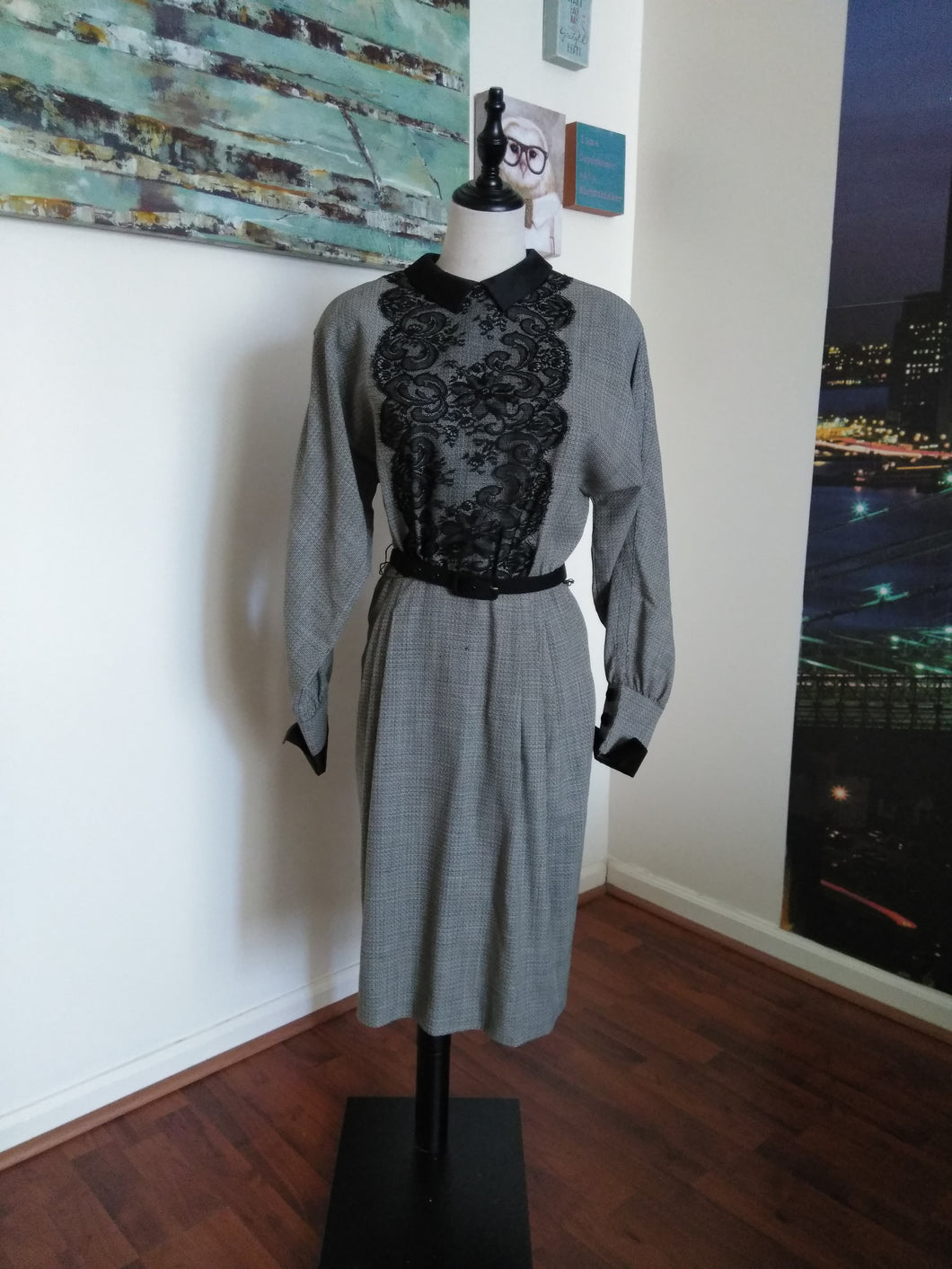 Vintage Lace Bodice Dress (D146)